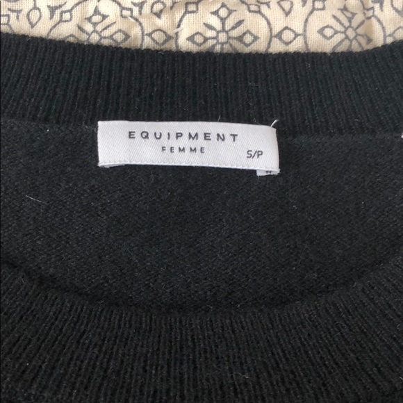 Equipment Sweaters - Equipment cashmere sweater Equipment Sweaters - Equipment cashmere sweater